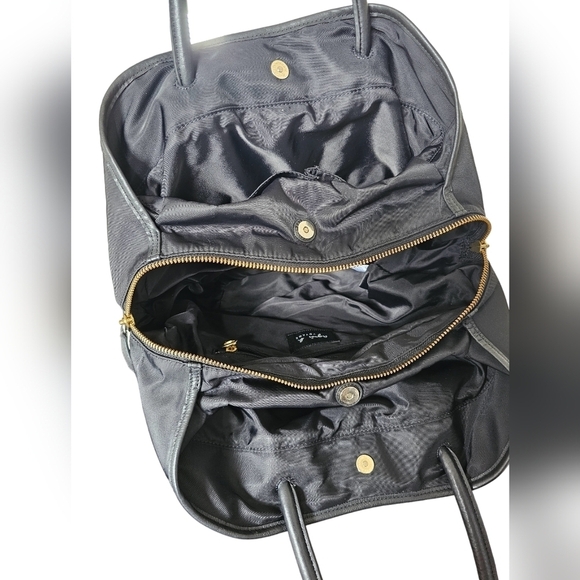 Agnes b. Voyage black nylon with the leather detailing Hobo bag medium size. - Picture 4 of 7